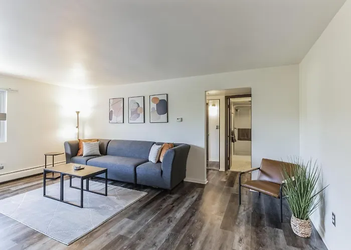 1Br 1Ba Apartment Near U Of M And Downtown